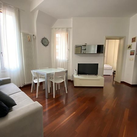 Avantgard Rooms Western Station Bologne Extérieur photo
