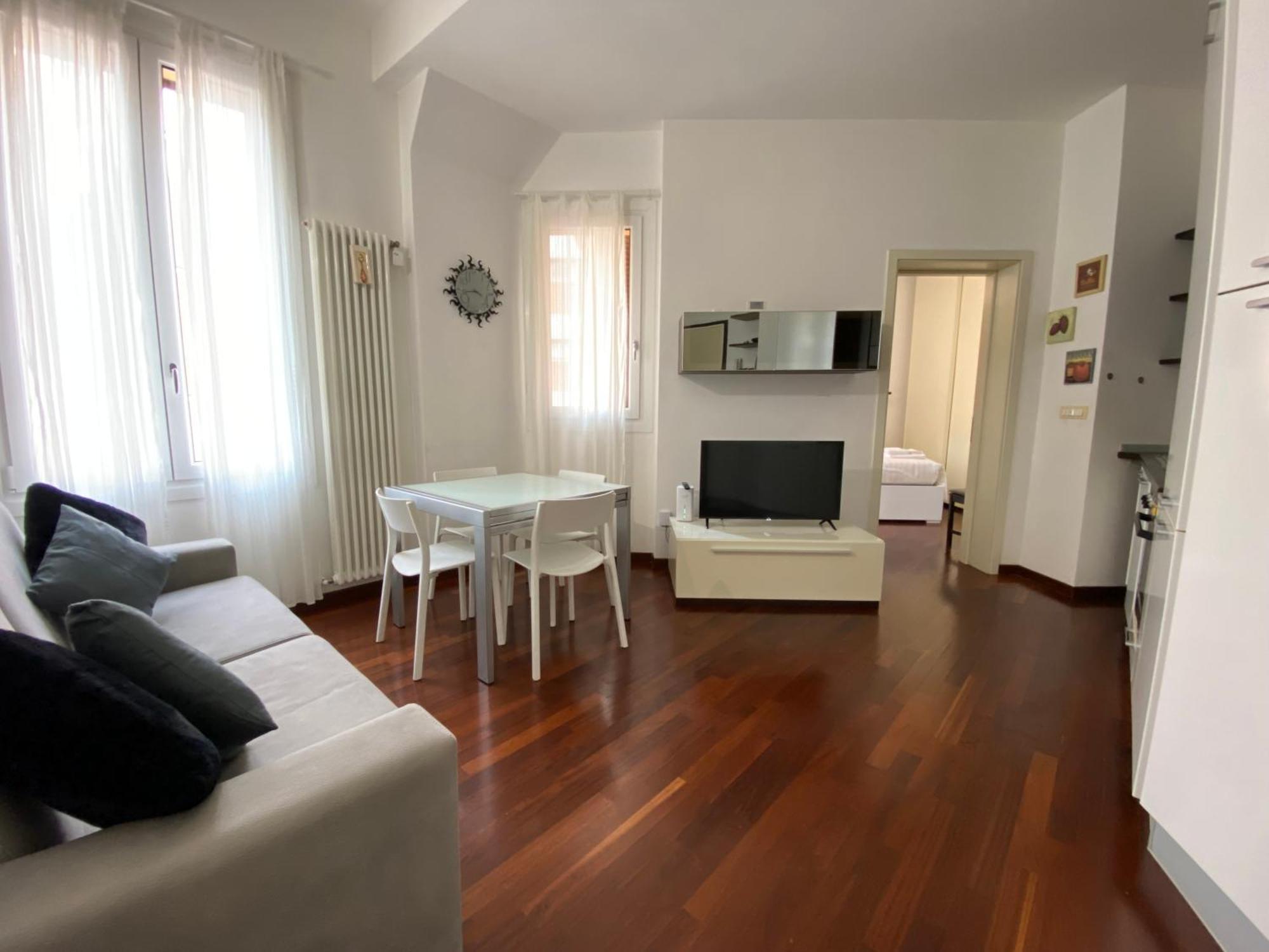 Avantgard Rooms Western Station Bologne Extérieur photo