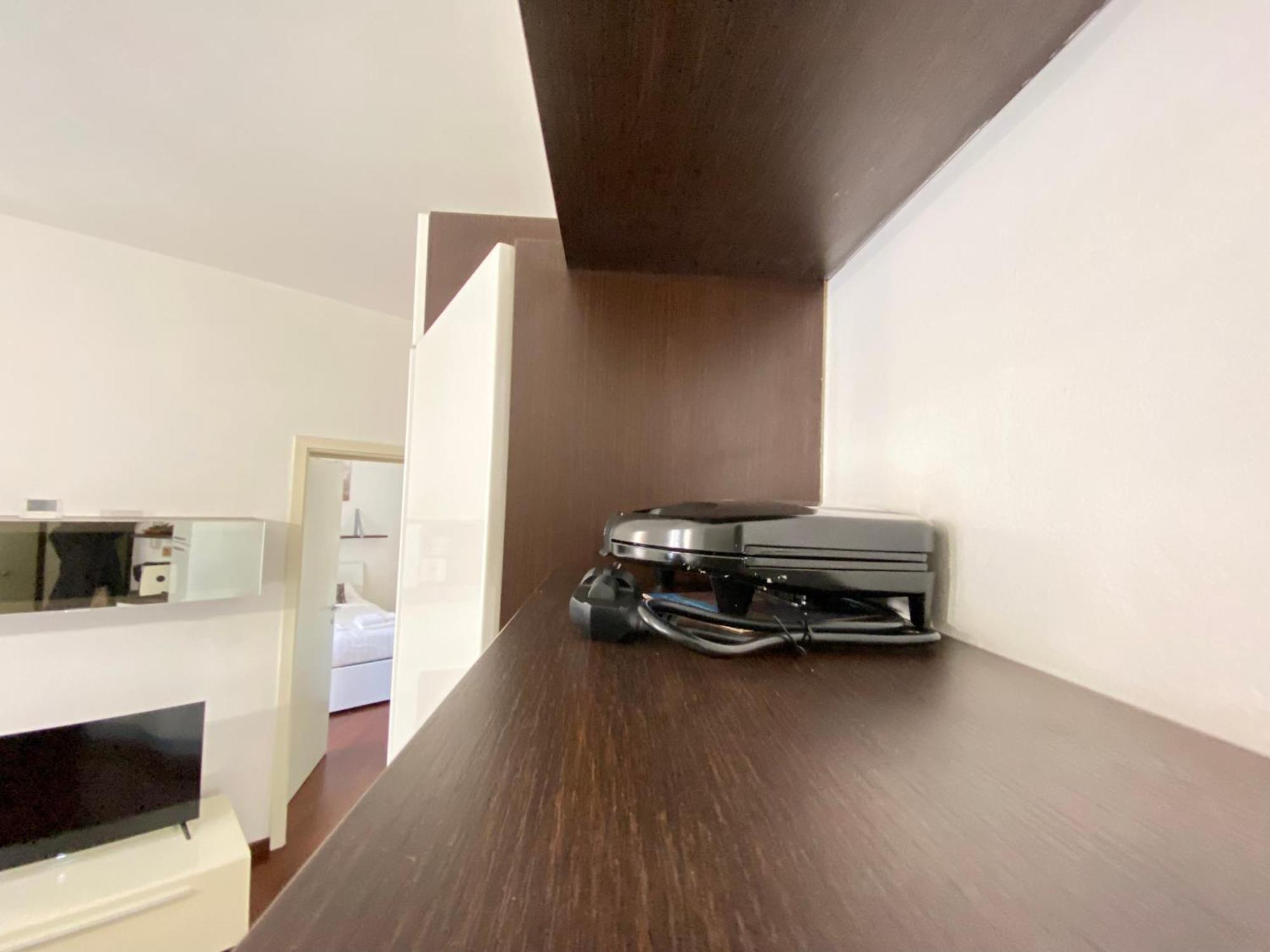 Avantgard Rooms Western Station Bologne Extérieur photo
