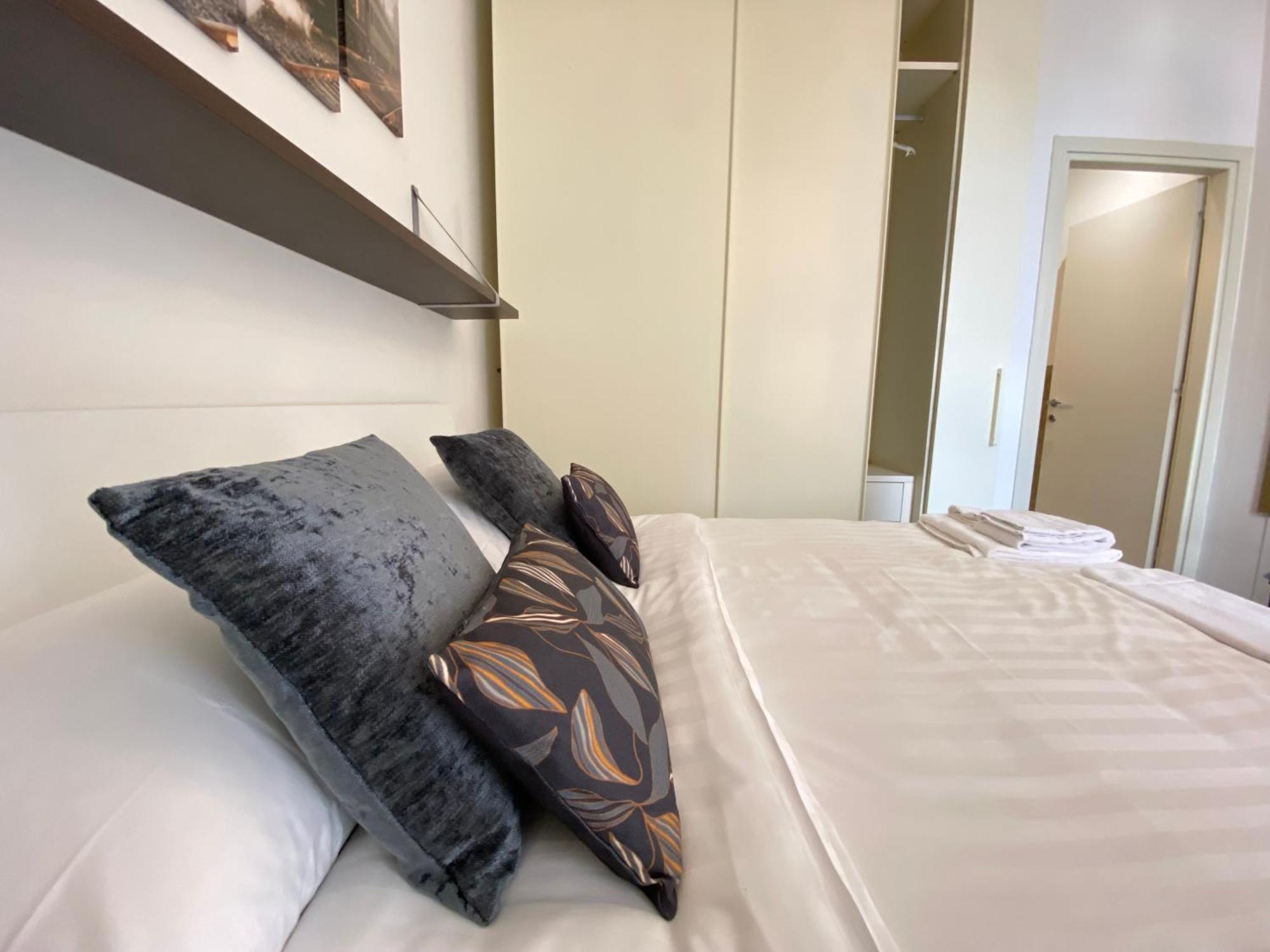 Avantgard Rooms Western Station Bologne Extérieur photo
